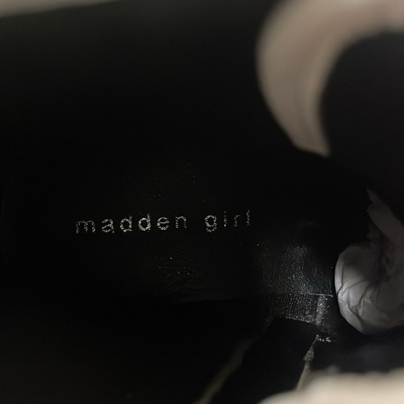 Madden Girl White combat lace up chunky boots size 8.5 - Picture 10 of 11